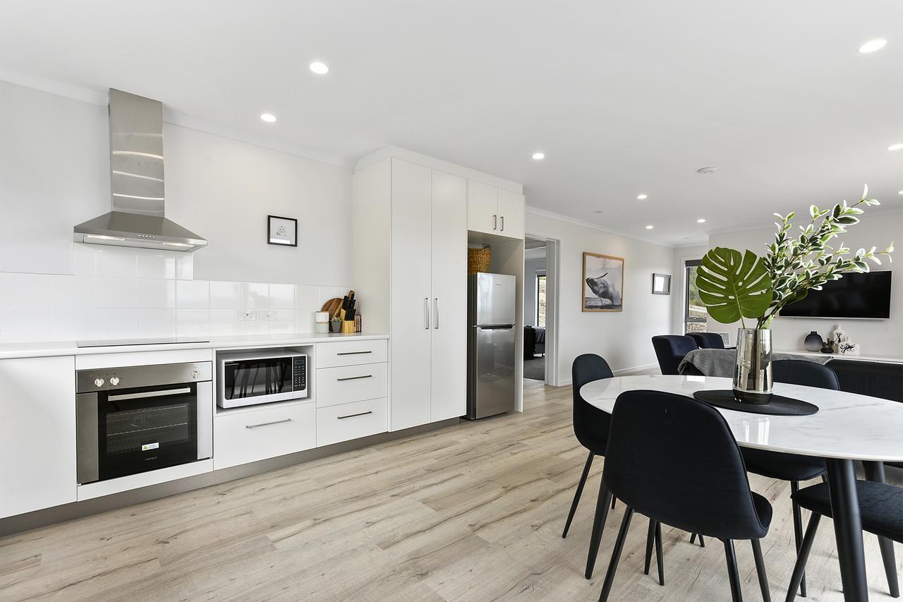Chill Tasmania Villa White Beach ภายนอก รูปภาพ