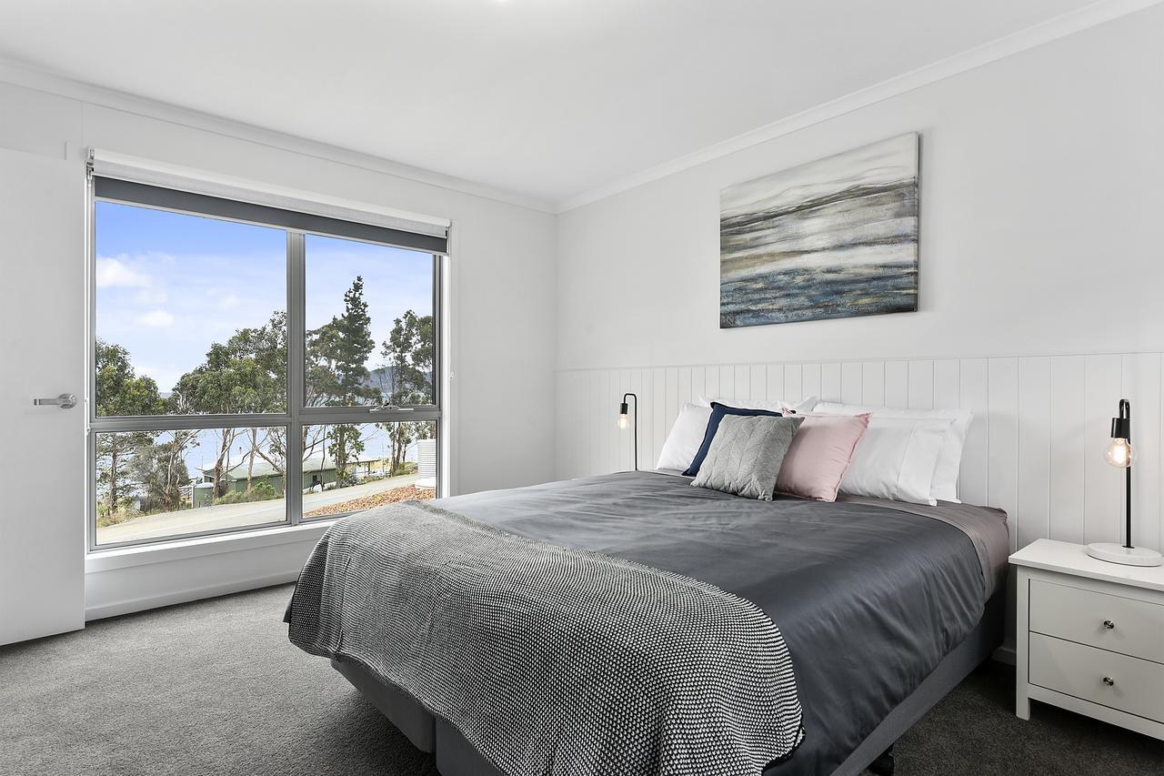 Chill Tasmania Villa White Beach ภายนอก รูปภาพ